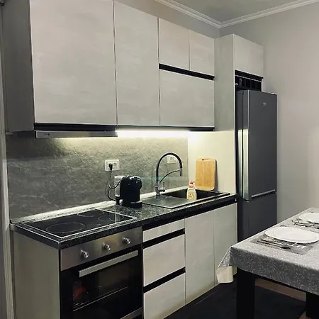 Apartment As Bllok